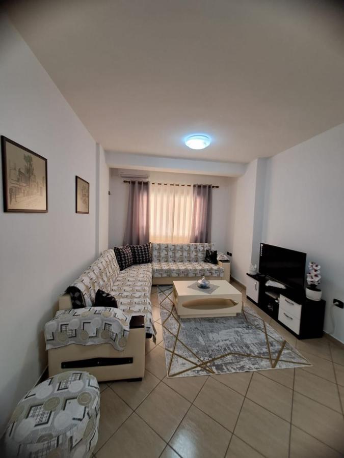 Appartamento Rikardo Apartament Vlorë Esterno foto