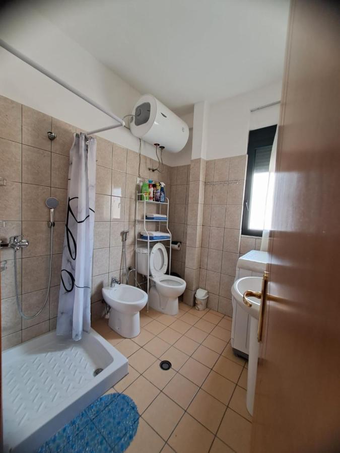 Appartamento Rikardo Apartament Vlorë Esterno foto