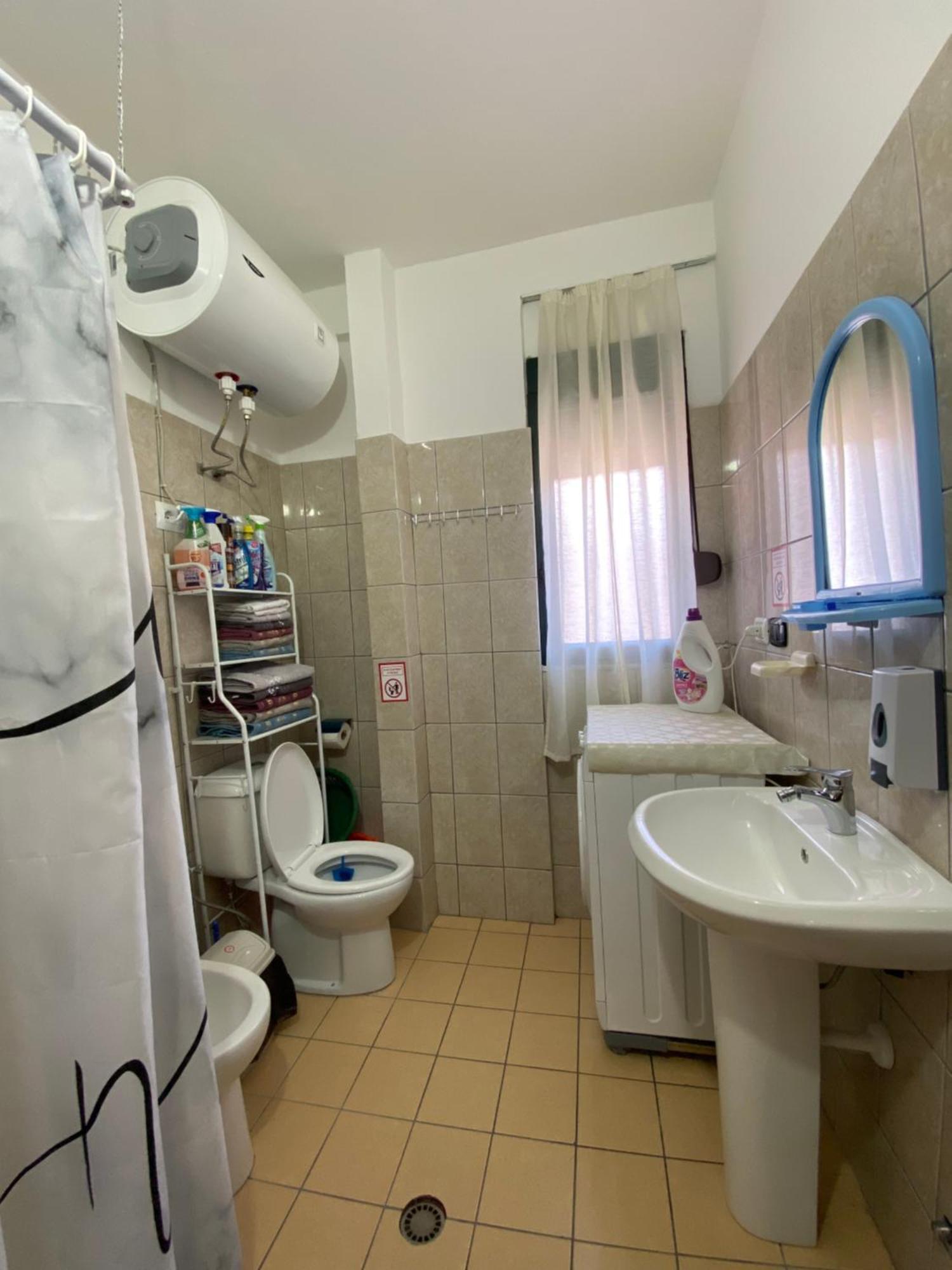 Appartamento Rikardo Apartament Vlorë Esterno foto